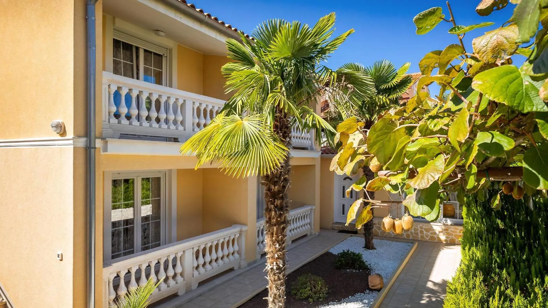 Klimatisierte Wohnung In Spadici Mit Parkplatz Porec Apartment
