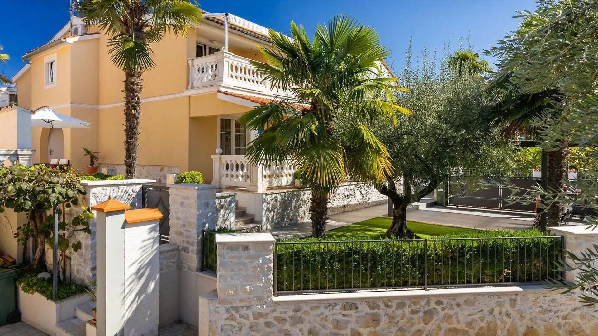 Apartment Klimatisierte Wohnung In Spadici Mit Parkplatz Porec
